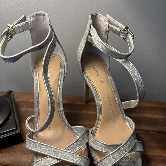 Gianni Bini Women's Size 7.5 M Glitter Silve Ankle Strappy Platform Sandals - Picture 5 of 9